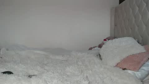 MissCrystal online show from 01-10-25, 02:45