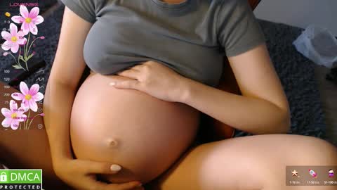 Snapshot of crystalyss chatting on 10-03-25, 02:41 Lia online show from 10-03-25, 02:41