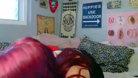 Snapshot of cu2sly chatting on 11-15-25, 06:26 online show from 11-15-25, 06:26