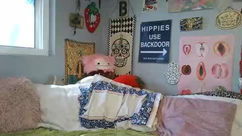 Snapshot of cu2sly chatting on 02-14-26, 09:44 online show from 02-14-26, 09:44