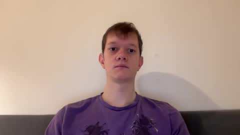 Snapshot of cube93 chatting on 10-14-25, 07:42 cube93 online show from 10-14-25, 07:42