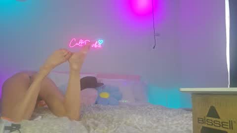 Snapshot of cult_barbie93 chatting on 10-18-25, 03:42 Cult Barbie online show from 10-18-25, 03:42