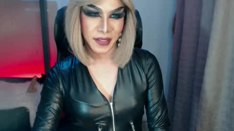 CUMMELA SLUTI online show from 02-25-25, 07:03