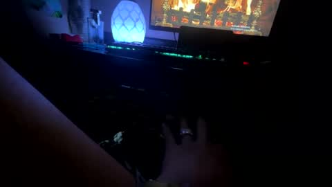 im KIM new girl to spoil online show from 02-02-25, 02:02