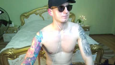 Snapshot of cum_arsen chatting on 09-23-25, 07:28 Cum Sick online show from 09-23-25, 07:28