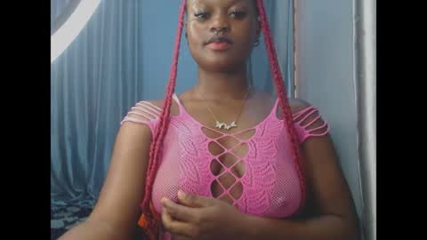 Snapshot of cum_ebony_petitxx chatting on 05-17-26, 06:33 cath online show from 05-17-26, 06:33