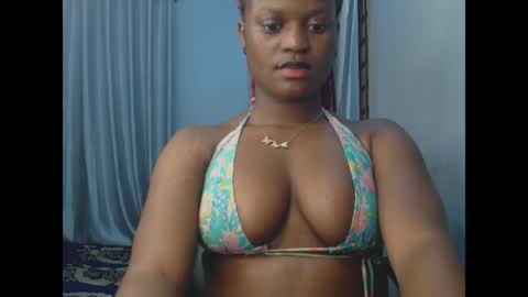 Snapshot of cum_ebony_petitxx chatting on 05-18-26, 07:36 cath online show from 05-18-26, 07:36