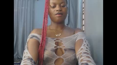 Snapshot of cum_ebony_petitxx chatting on 05-20-26, 06:52 cath online show from 05-20-26, 06:52
