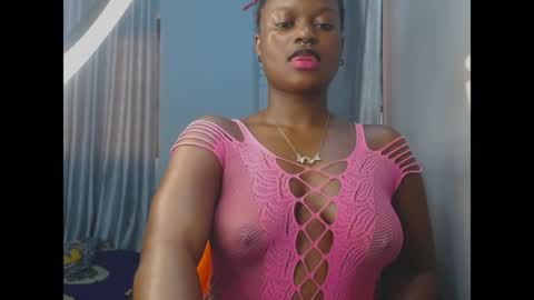 Snapshot of cum_ebony_petitxx chatting on 05-27-26, 06:43 cath online show from 05-27-26, 06:43
