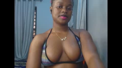 Snapshot of cum_ebony_petitxx chatting on 05-28-26, 06:32 cath online show from 05-28-26, 06:32