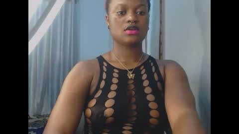 Snapshot of cum_ebony_petitxx chatting on 06-05-26, 06:42 cath online show from 06-05-26, 06:42
