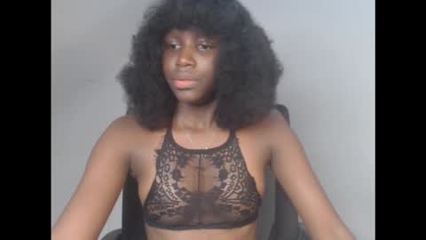 Snapshot of cum_ebony_xsecret chatting on 10-26-25, 06:52 sophie online show from 10-26-25, 06:52