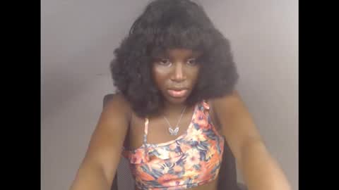 Snapshot of cum_ebony_xsecret chatting on 10-27-25, 07:12 sophie online show from 10-27-25, 07:12
