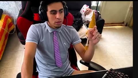 Snapshot of cum_fantasy21 chatting on 12-15-25, 04:55 online show from 12-15-25, 04:55