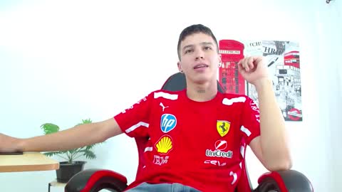 Snapshot of cumandres chatting on 10-02-25, 02:02 cumandres online show from 10-02-25, 02:02