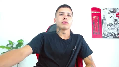 cumandres online show from 03-26-26, 02:44