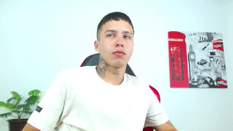 cumandres online show from 03-28-26, 02:49