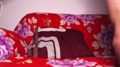 Snapshot of cumjuicy chatting on 12-21-24, 12:38 Sebby online show from 12-21-24, 12:38