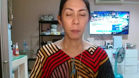 Leah Vergara online show from 10-06-25, 11:40