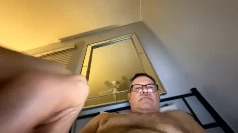 Snapshot of cumoftencumhard chatting on 12-29-24, 06:03 Johnny online show from 12-29-24, 06:03