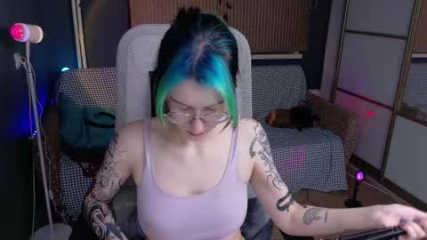 Snapshot of cumpotikeve chatting on 10-03-25, 03:14 CUMpotikEve online show from 10-03-25, 03:14