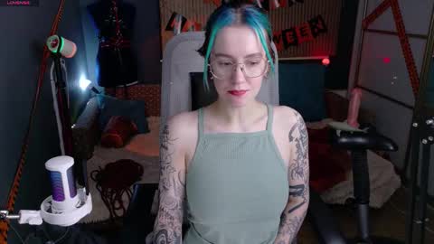 Snapshot of cumpotikeve chatting on 12-16-25, 03:11 CUMpotikEve online show from 12-16-25, 03:11