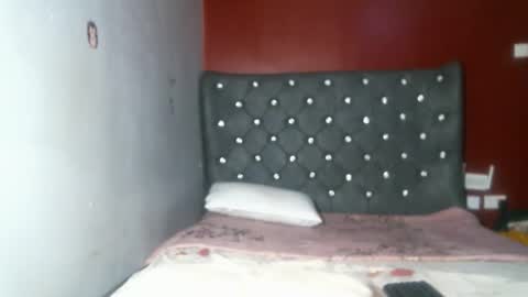 Shiiro online show from 09-21-25, 01:29