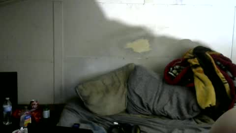 Snapshot of cumwith_me80 chatting on 06-13-26, 01:58 cumwith_me80 online show from 06-13-26, 01:58