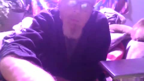 Snapshot of cunnibob chatting on 12-29-24, 12:45 cunnibob online show from 12-29-24, 12:45