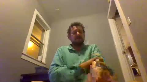 Snapshot of cuntreeboy68 chatting on 12-13-24, 07:04 Bash online show from 12-13-24, 07:04