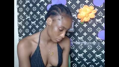 Snapshot of cupidxdoll chatting on 02-09-25, 06:01 cupidxdoll online show from 02-09-25, 06:01