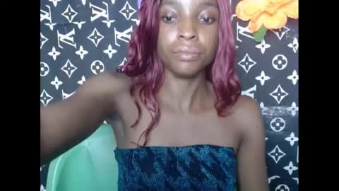Snapshot of cupidxdoll chatting on 02-17-25, 07:58 cupidxdoll online show from 02-17-25, 07:58