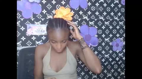Snapshot of cupidxdoll chatting on 03-11-25, 08:30 cupidxdoll online show from 03-11-25, 08:30