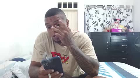 dominic and julieta... independent models online show from 02-14-25, 11:10