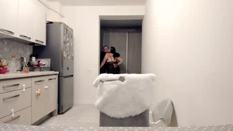 maria  alex online show from 12-28-24, 08:58