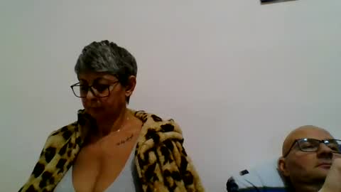 Snapshot of cuplu4346529860 chatting on 12-04-24, 07:34 couple online show from 12-04-24, 07:34