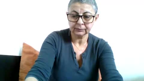 Snapshot of cuplu4346529860 chatting on 01-18-25, 01:29 couple online show from 01-18-25, 01:29