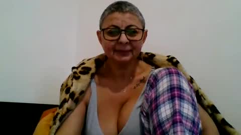 Snapshot of cuplu4346529860 chatting on 01-21-25, 02:37 couple online show from 01-21-25, 02:37