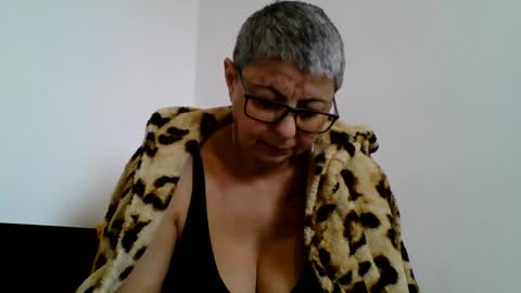 Snapshot of cuplu4346529860 chatting on 02-10-25, 11:46 couple online show from 02-10-25, 11:46
