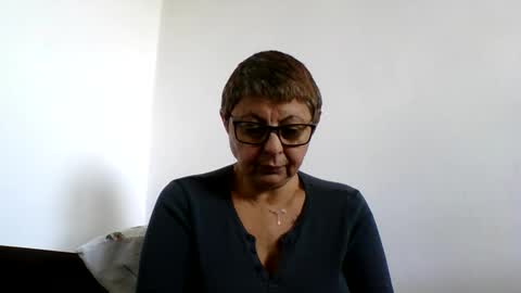 Snapshot of cuplu4346529860 chatting on 10-14-25, 08:37 couple online show from 10-14-25, 08:37