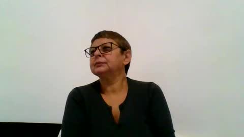 Snapshot of cuplu4346529860 chatting on 10-15-25, 05:02 couple online show from 10-15-25, 05:02