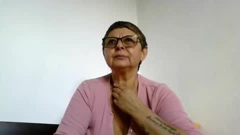 Snapshot of cuplu4346529860 chatting on 10-21-25, 09:32 couple online show from 10-21-25, 09:32