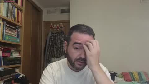 curiosillo1983 online show from 10-05-25, 04:49