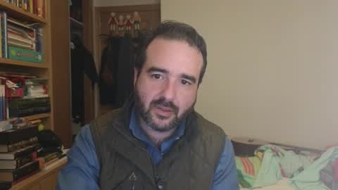 curiosillo1983 online show from 12-18-25, 04:35