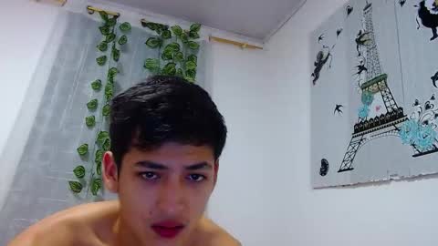 Snapshot of curiuscouplehot chatting on 10-09-25, 09:51 Pablo and emma online show from 10-09-25, 09:51