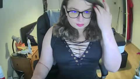 Shirley online show from 09-14-25, 02:27