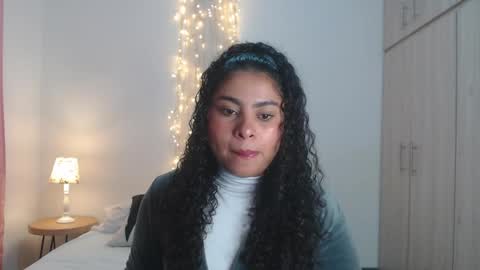 Sophia online show from 03-12-26, 01:17