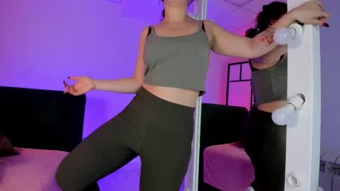 Vixen Please click followww 3333 online show from 09-19-25, 06:37