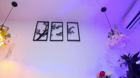 Rose online show from 02-13-25, 10:54