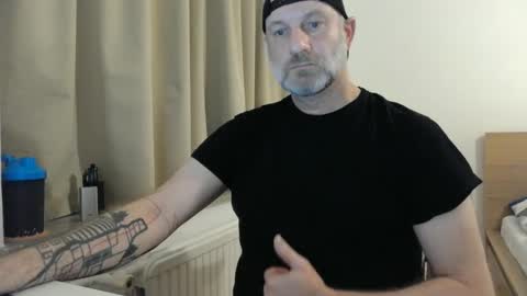 Snapshot of curman85 chatting on 01-18-25, 12:57 Curman85 online show from 01-18-25, 12:57